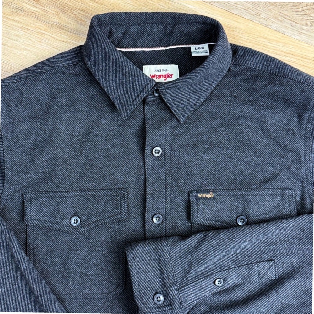 Wrangler Long Sleeve Flannel Button Down Shirt Mens L Gray Soft Casual Warm